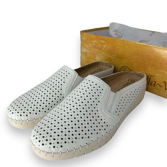 NEW Bella Vita Flats Size 8.5 Narrow Perforated White Mules Athleisure Comfort - Picture 7 of 12
